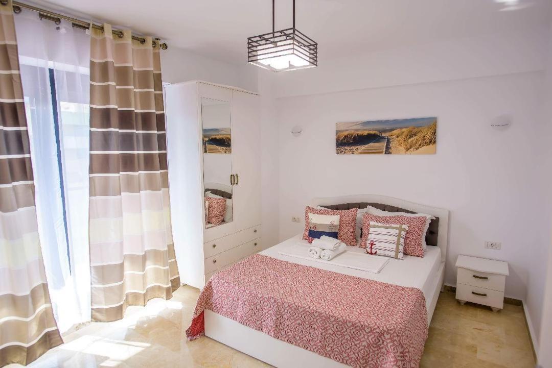 Sophia 2 & Moonlight Apartaments Mamaia Exteriér fotografie